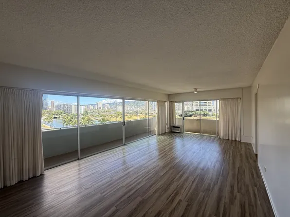 2015 Ala Wai Blvd, Honolulu, HI 96815