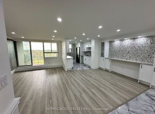 100 Wingarden Ct #1006, Toronto, ON M1B2P4