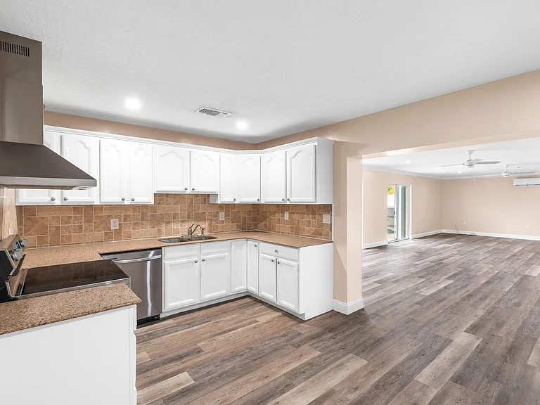 3201 Alice Dr — Photo 14