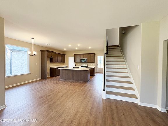 4th image of 3491 Hatton Dr