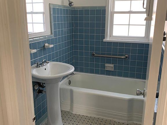 4th image of 2105 Hasley Dr