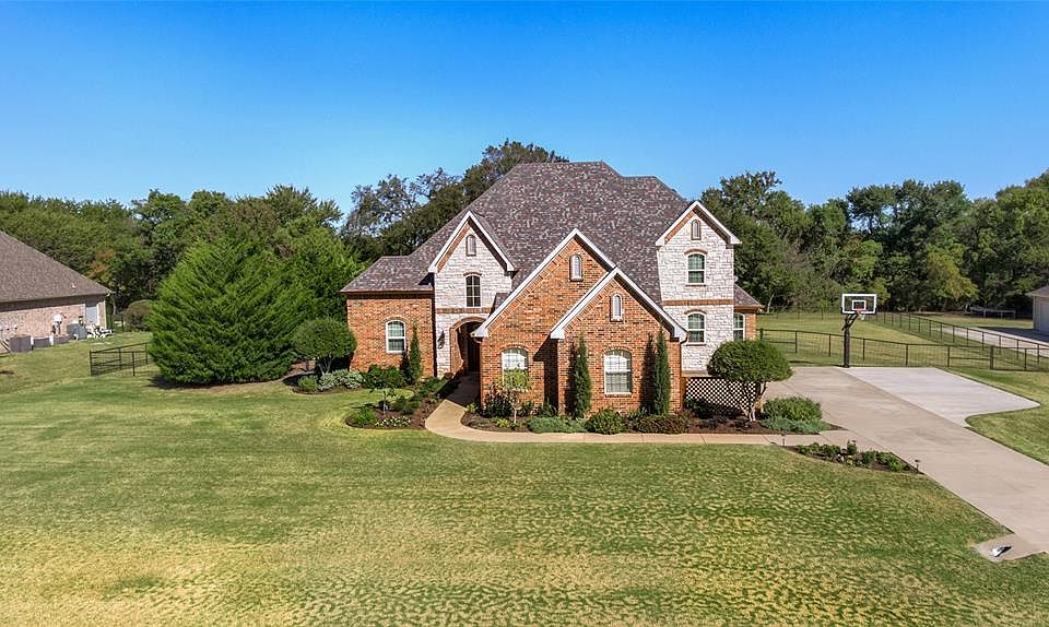 1st image of 9111 Saddle Horn Ct