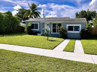 2634 Fletcher Ct, Hollywood, FL 33020