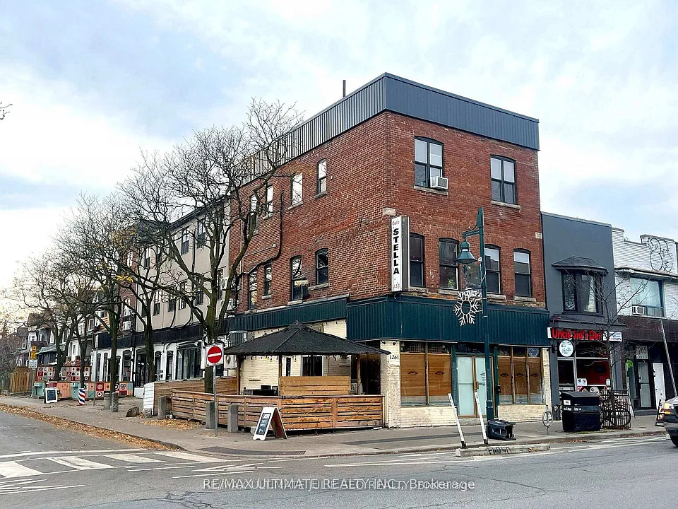 432 Saint Clarens Ave #203