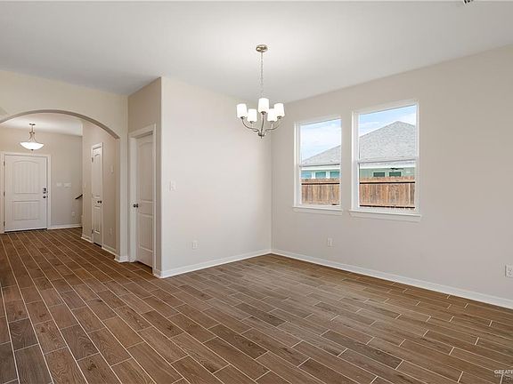 4th image of 15613 N Brisas St