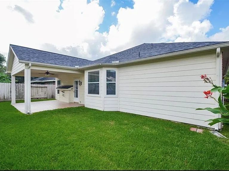 210 Riverway Bluff Ln — Photo 9