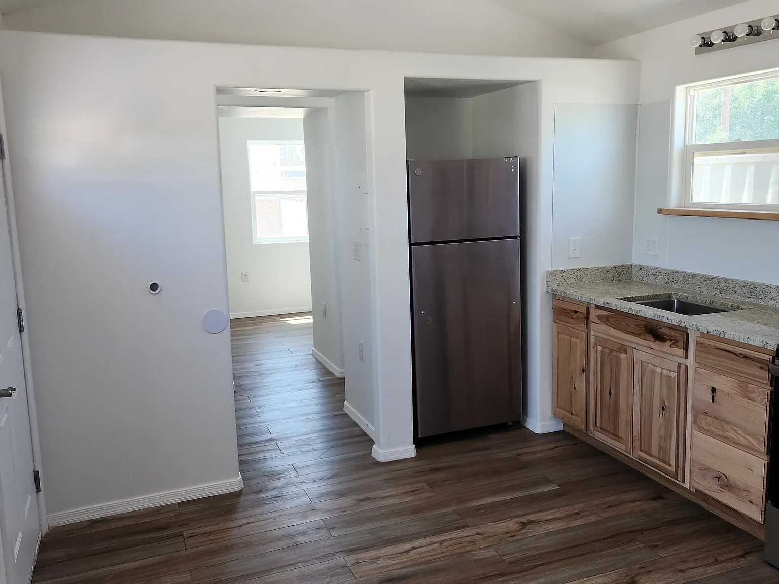 1835 Roadrunner Ln — Photo 4