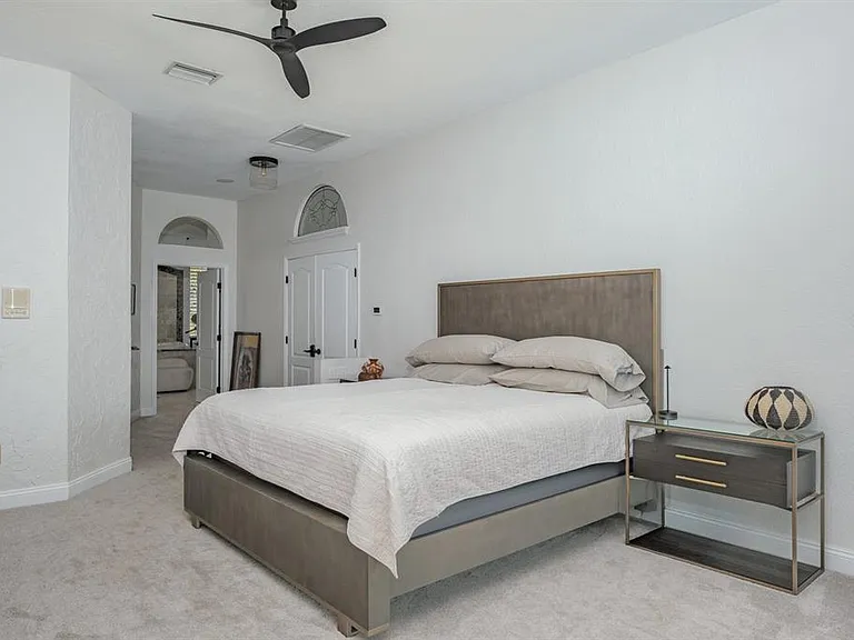 5949 Seabird Dr S — Photo 20