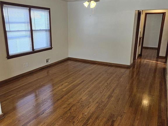 3rd image of 4316 North 73rd STREET