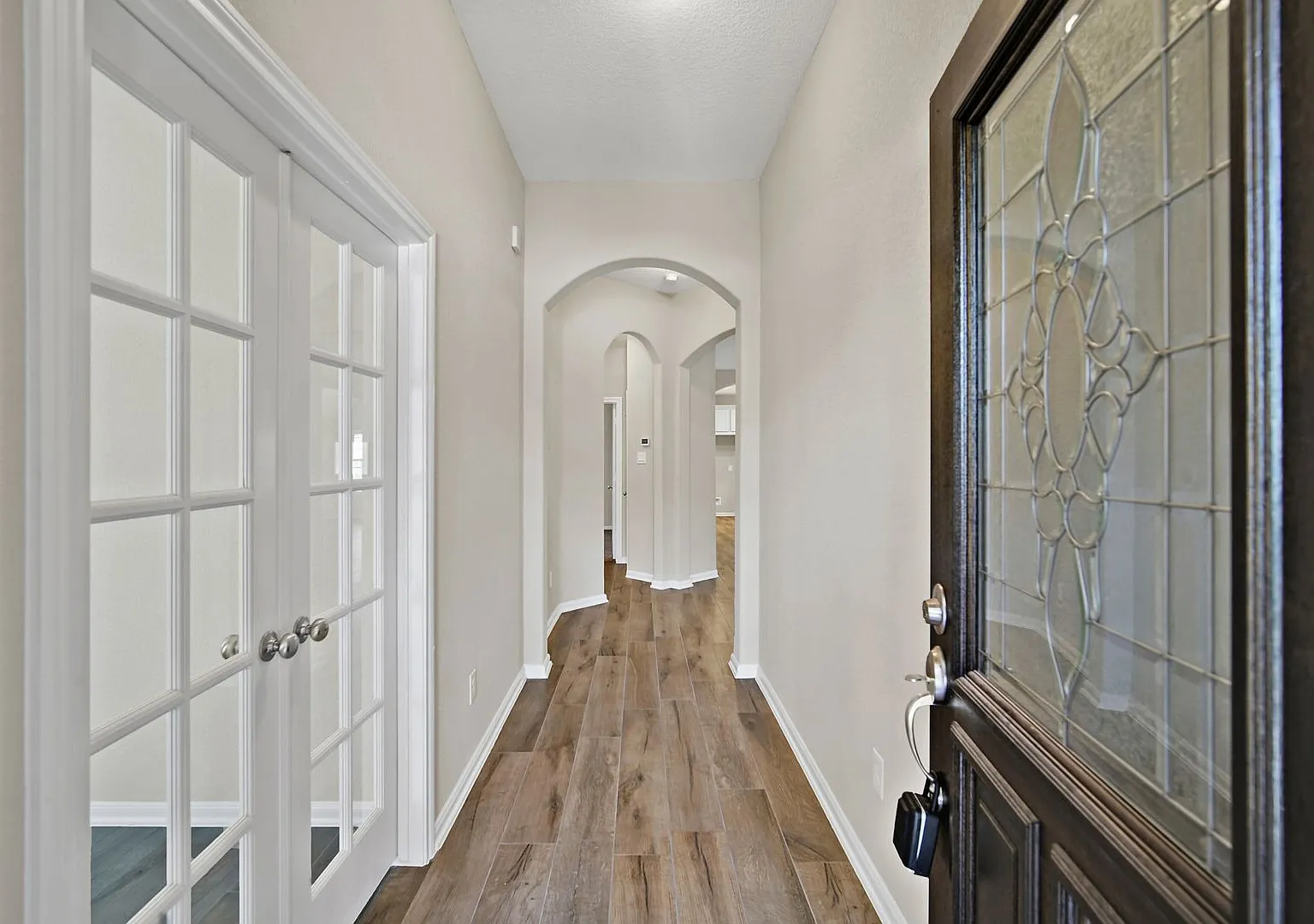 Beautiful home in Woodforest — Photo 3