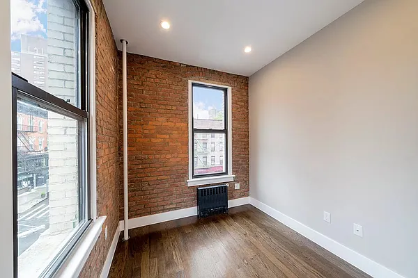 Rented by Douglas Elliman | media 7