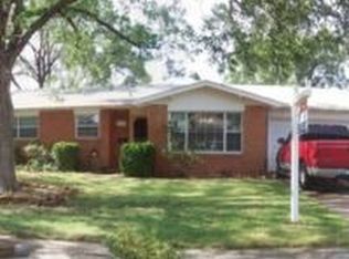 5207 9th St, Lubbock, TX 79416