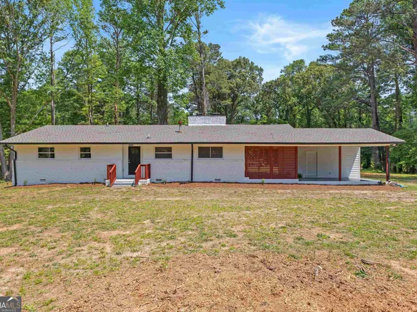 325 Kelly Dr, Fayetteville, GA 30214