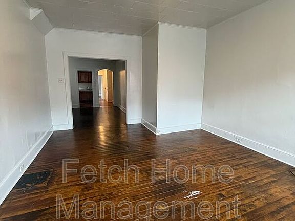 2nd image of 422 W King St Floor 1