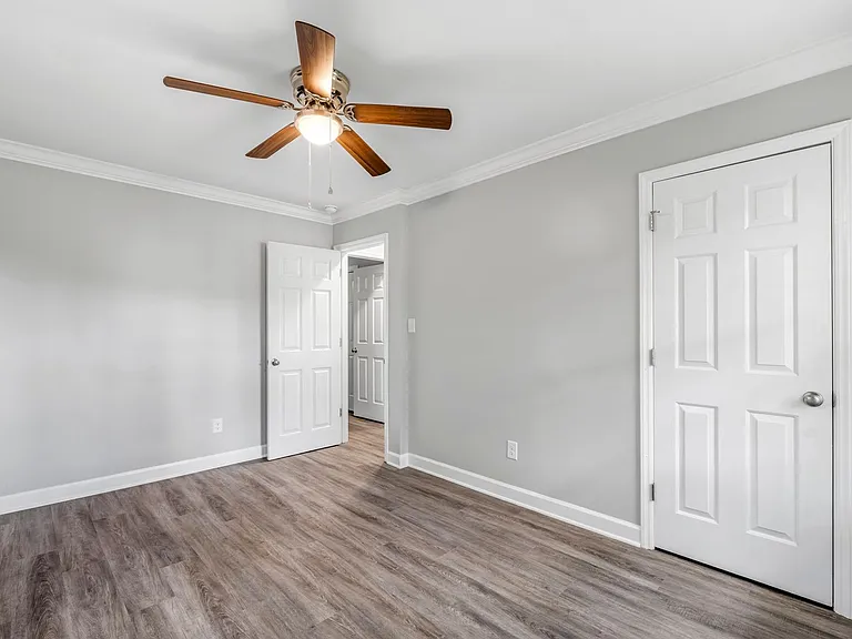 4120 Elmyra Dr — Photo 22