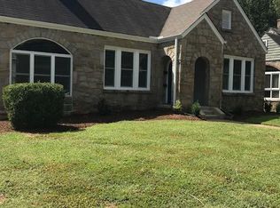 905 W Peace St, Raleigh, NC 27605