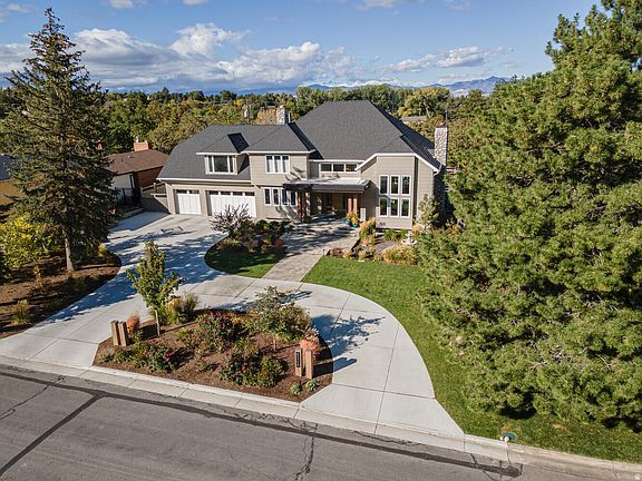 3rd image of 8364 S Etienne Way