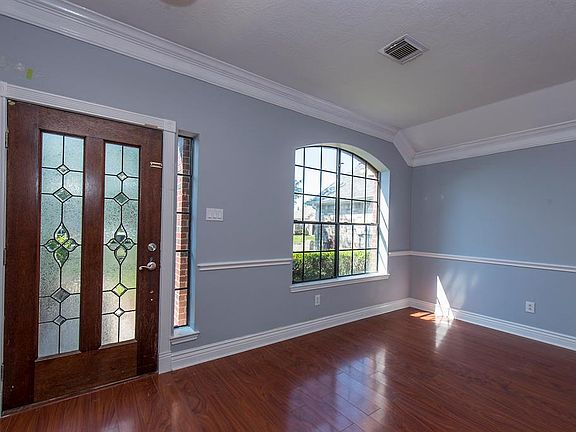 3rd image of 4911 Mountain Timber Dr
