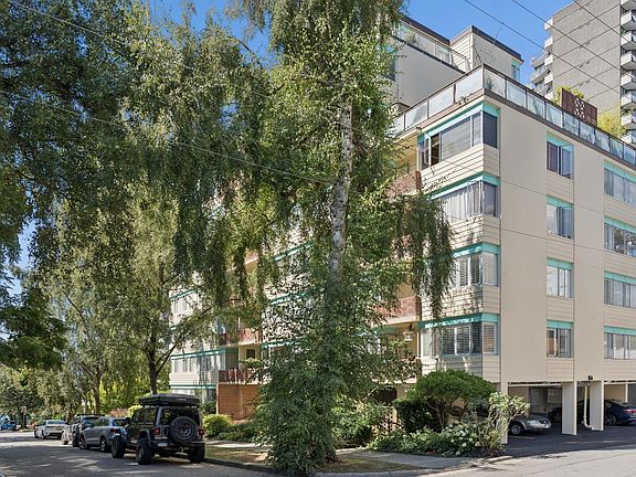 2nd image of 1315 Cardero St #401