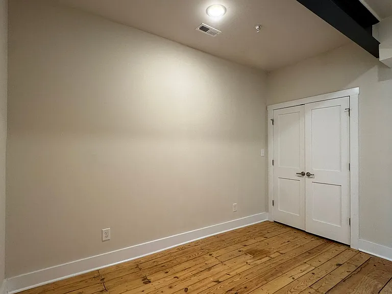 106 N Main St #4 — Photo 5