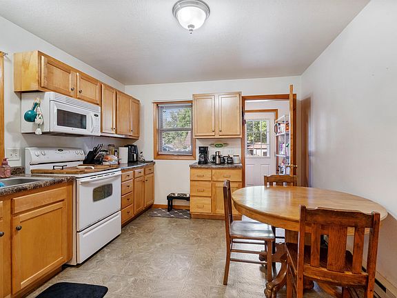 4th image of 314 8th St