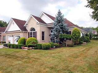 2 Lattimore Ct, Freehold, NJ 07728