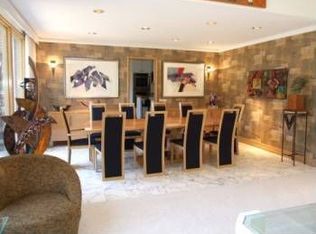 3984 Columbia Dr, Bloomfield Hills, MI 48302