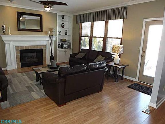 4th image of 7321 Old Creek Ln