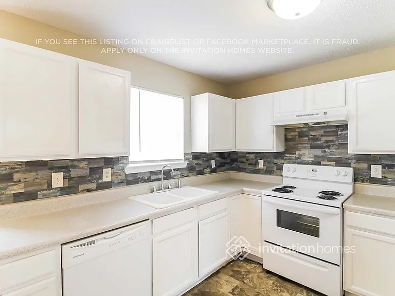 55 Kendall Ln — Photo 8