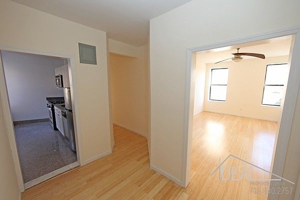 1st image of 921 Washington Ave #6