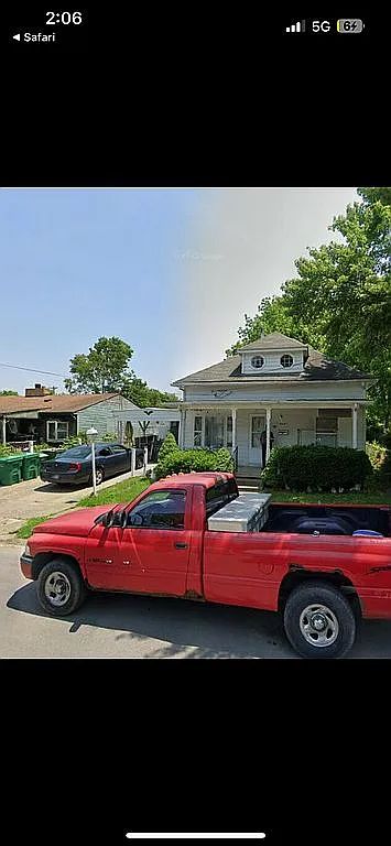 304 Park Ave photo 1