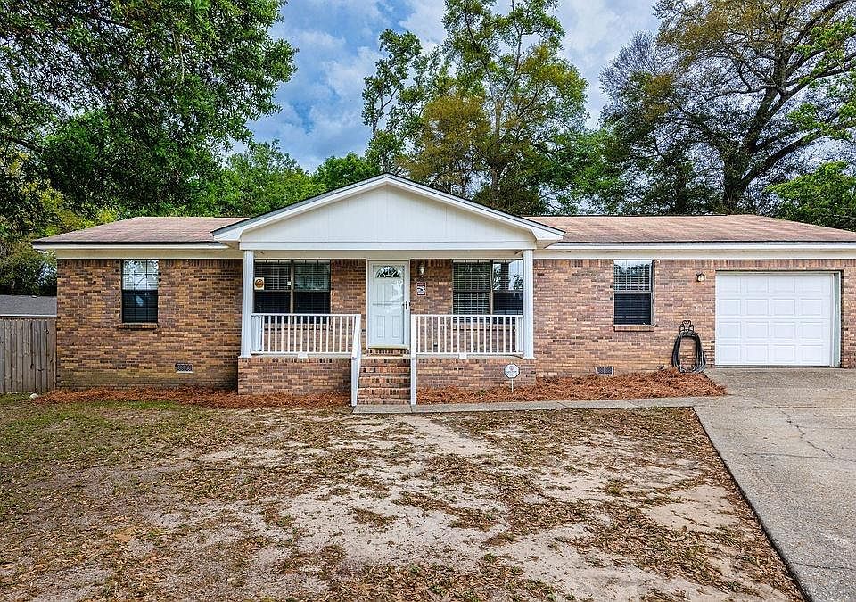 1st image of 3904 Tonbridge Cir
