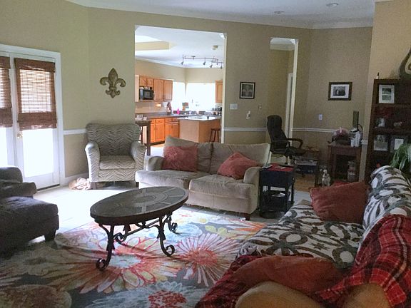 4th image of 306 Salem Dr