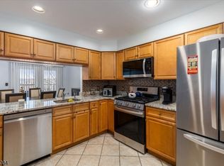2 Crystal Ln, Paterson City, NJ 07501