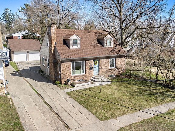 5th image of 1940 Oakfield Ave SE