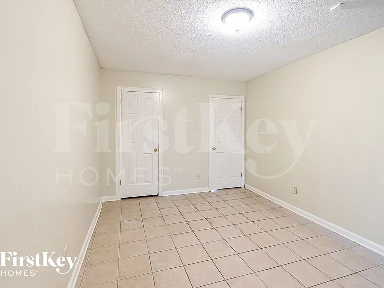 4415 Sunnyslope Dr — Photo 11