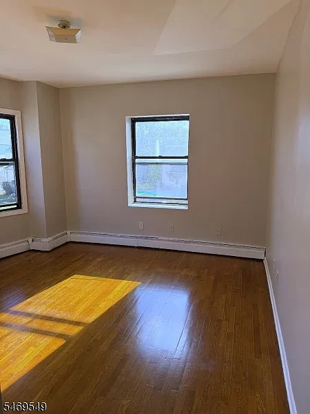 1 bed, 1.0 bath, $1,600 — Photo 2