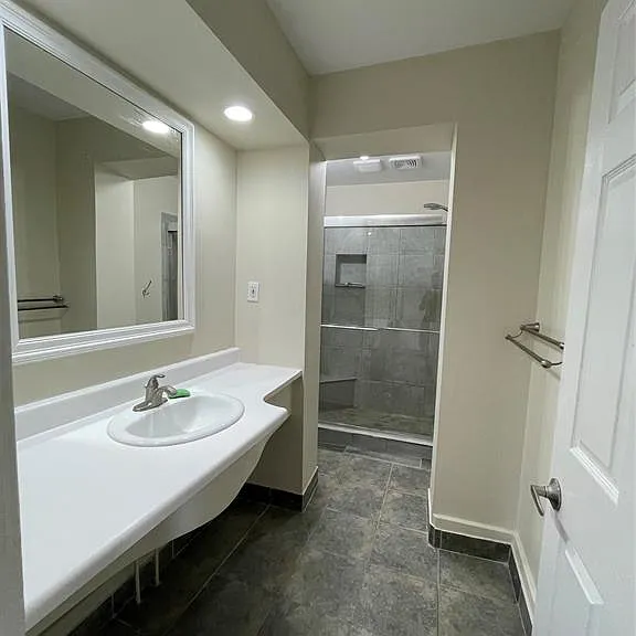 2329 Pillette Rd #2 — Photo 5