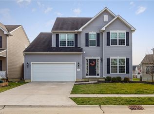 4961 Hiddenview Ct, North Ridgeville, OH 44039