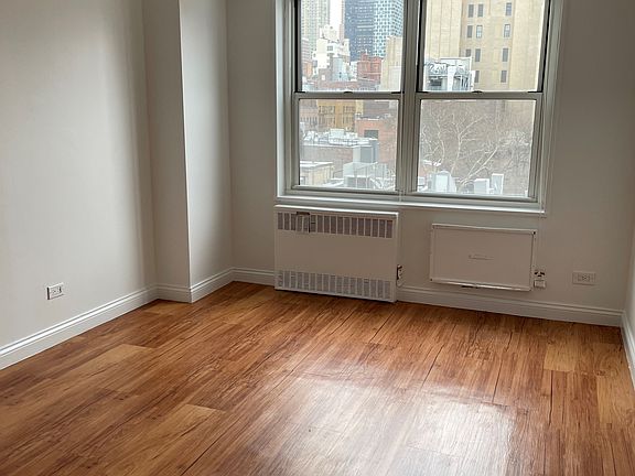 4th image of 747 10th Ave APT 6D