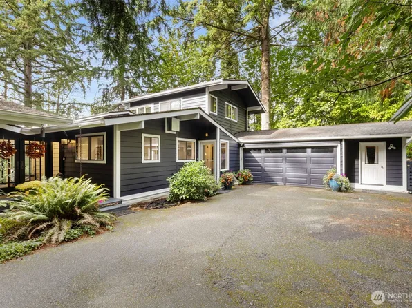 11925 Manzanita Lane NE, Bainbridge Island, WA 98110