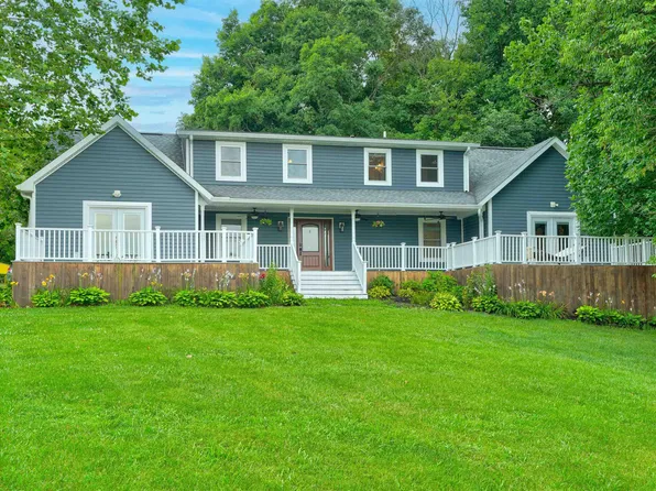 2615 E Timberwolf Ln, Winslow, IN 47598