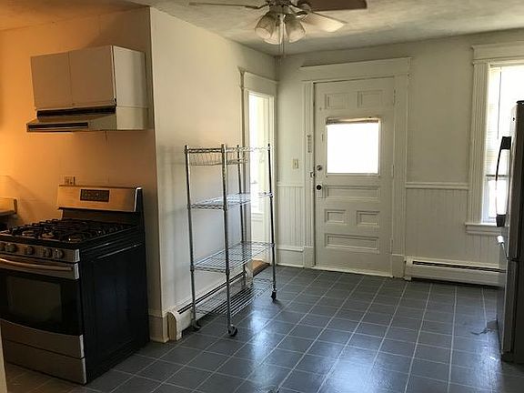 Large eat-in kitchen