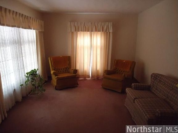 4th image of 1072 Flandrau St