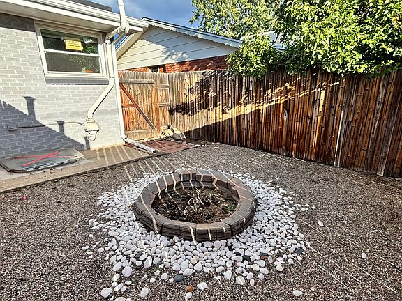 Private outdoor pit area for entertaining and relaxing.