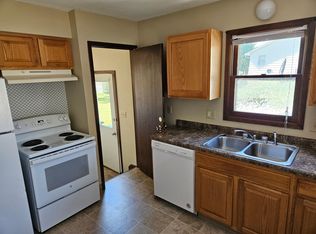 2138 NW 90th St, Clive, IA 50325