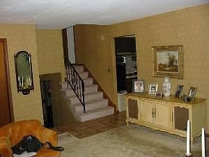 5th image of 742 E Emerson Ave