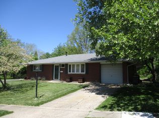 15 School Dr, Springboro, OH 45066