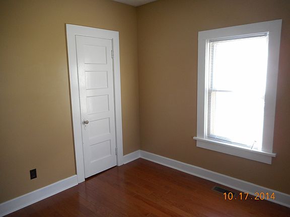 Back bedroom