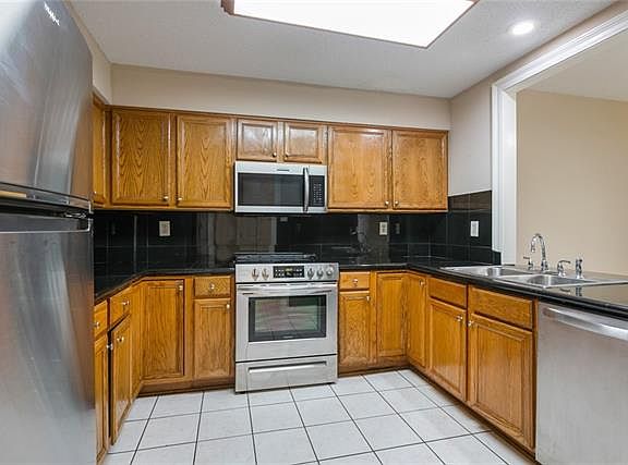 4th image of 736 Heavens Dr APT 8